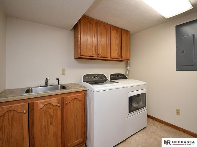 2406 22nd Avenue, Central City, NE 68826