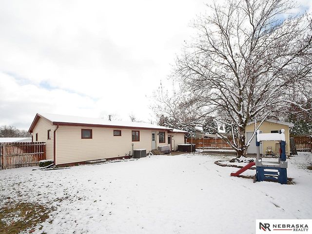 2406 22nd Avenue, Central City, NE 68826