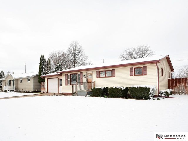 2406 22nd Avenue, Central City, NE 68826