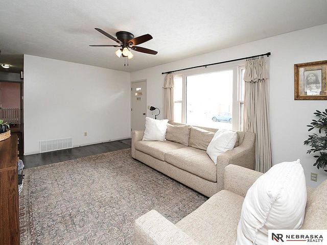 2406 22nd Avenue, Central City, NE 68826