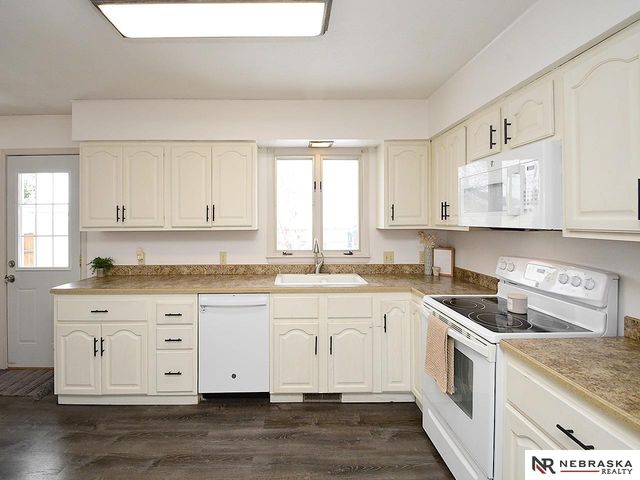 2406 22nd Avenue, Central City, NE 68826