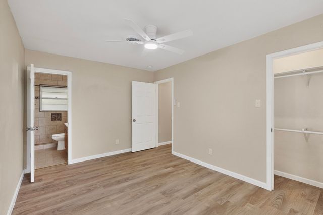 1016 Sproles Drive, Benbrook, TX 76126
