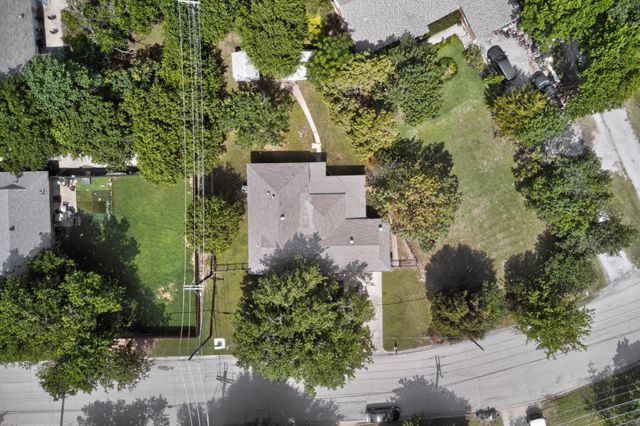1016 Sproles Drive, Benbrook, TX 76126