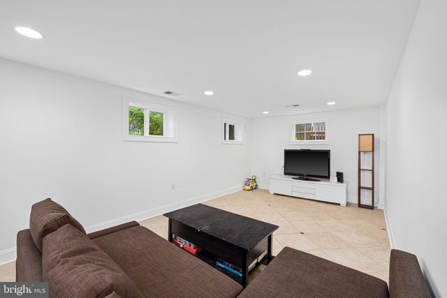 4204 13TH PL NE, Washington, DC 20017