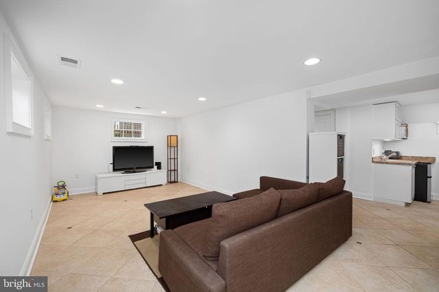 4204 13TH PL NE, Washington, DC 20017
