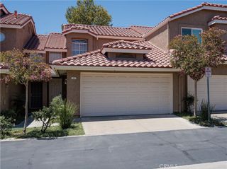 28102 Bob White Circle 4, Saugus, CA 91350