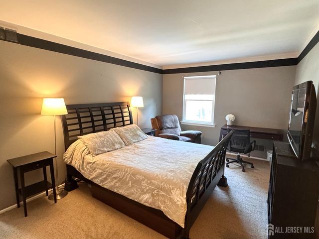 722 S Middlesex Avenue, Colonia, NJ 07067