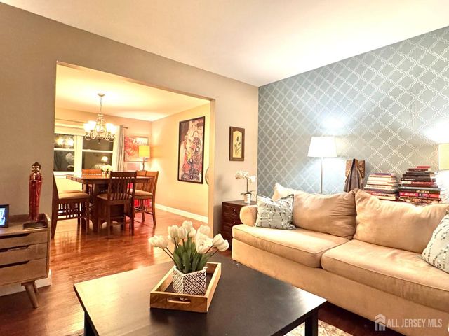 722 S Middlesex Avenue, Colonia, NJ 07067