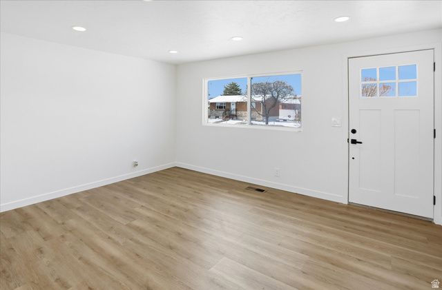 280 N NEW STAR DR, Salt Lake City, UT 84116