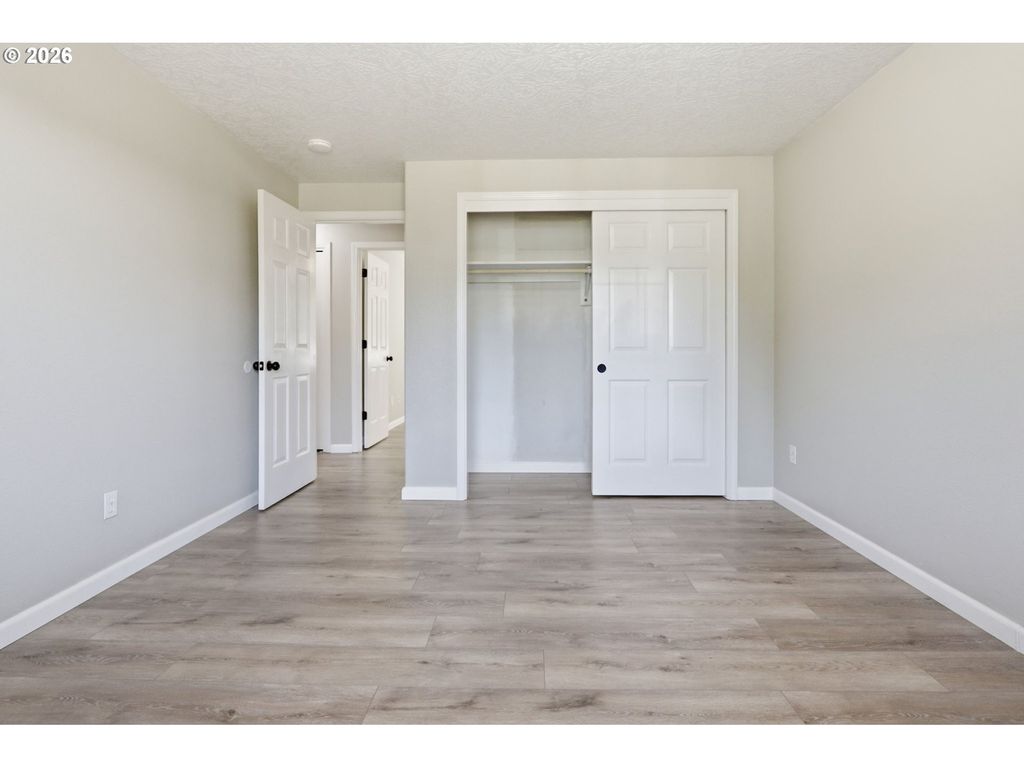 Image 20 of property listing at 911 Sw WARBLER Ct, Mc Minnville, OR 97128