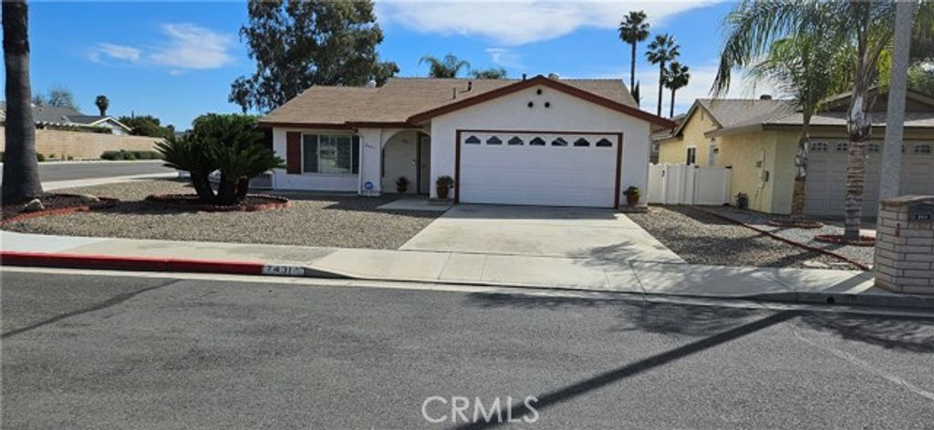 2431 El Rancho Circle, Hemet, CA 92545