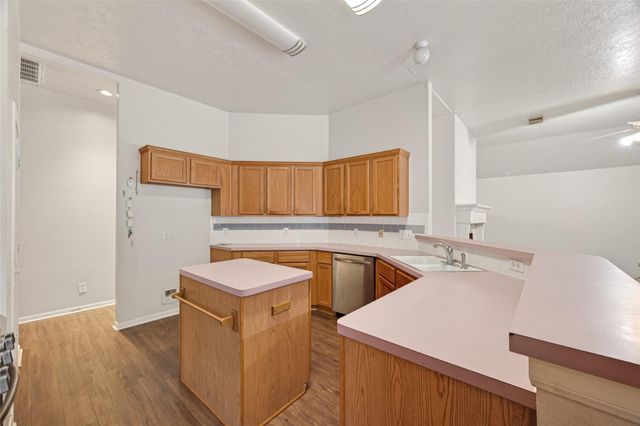 5306 Bay Pines Drive, Katy, TX 77449