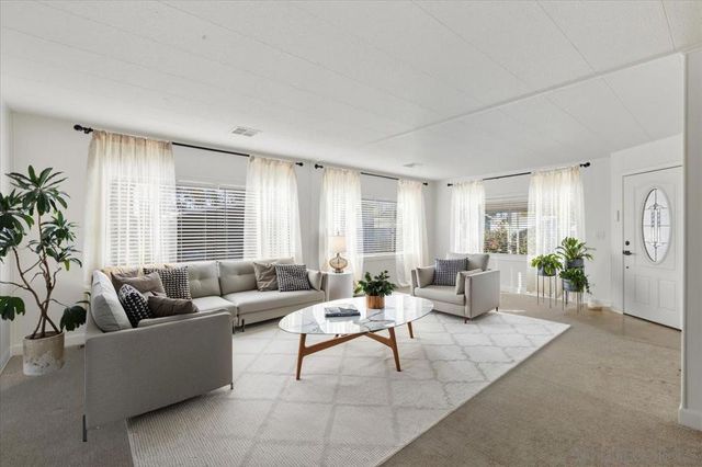 7228 San Benito Street 351, Carlsbad, CA 92011