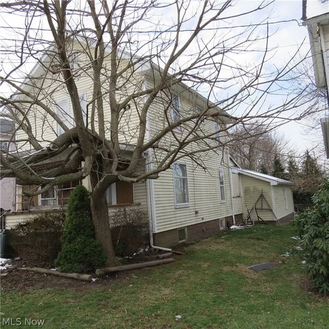 103 4th Street NW, Carrollton, OH 44615