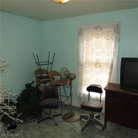 103 4th Street NW, Carrollton, OH 44615