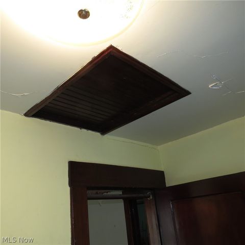 103 4th Street NW, Carrollton, OH 44615