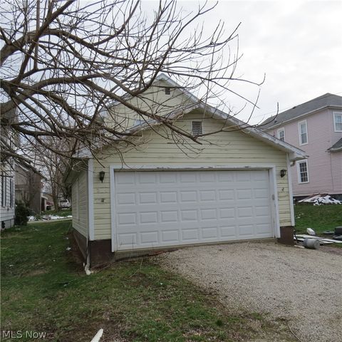 103 4th Street NW, Carrollton, OH 44615