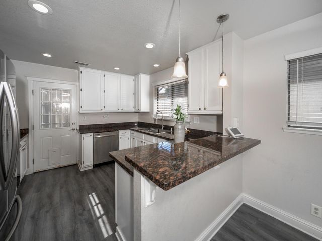 1724 Norfolk Way, Ceres, CA 95307