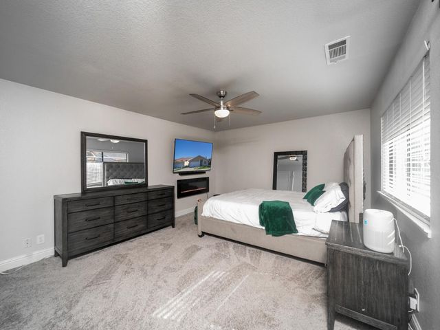 1724 Norfolk Way, Ceres, CA 95307