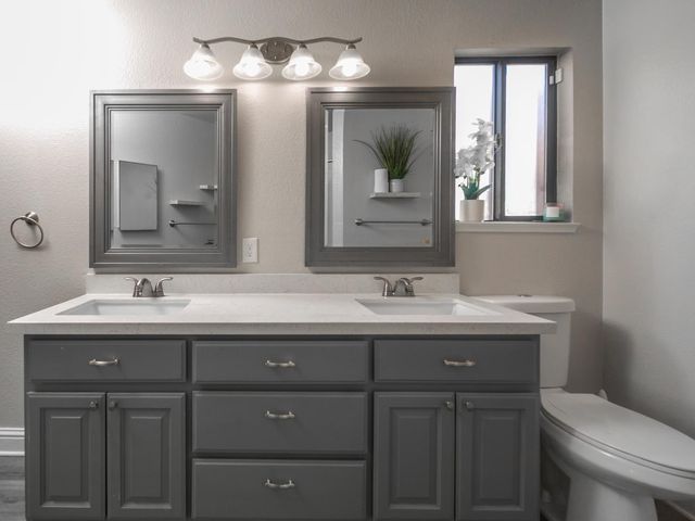 1724 Norfolk Way, Ceres, CA 95307