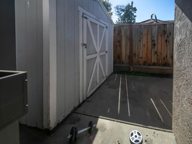 1724 Norfolk Way, Ceres, CA 95307