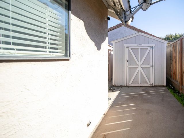 1724 Norfolk Way, Ceres, CA 95307