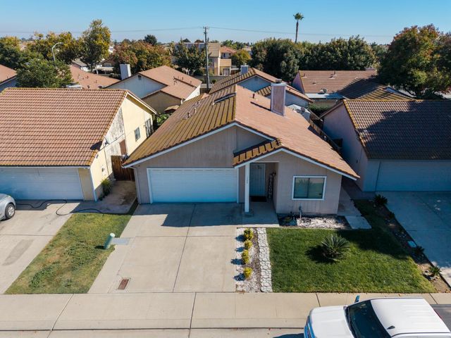1724 Norfolk Way, Ceres, CA 95307