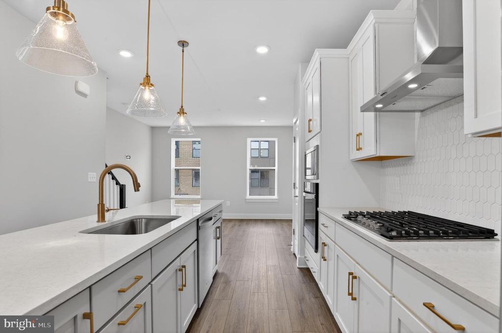 2727 LIGHT ST, Baltimore, MD 21230