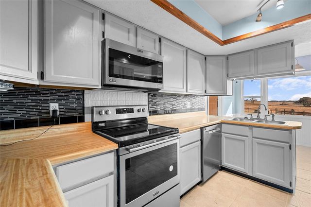 31226 SAINT JOE ROAD, Dade City, FL 33525