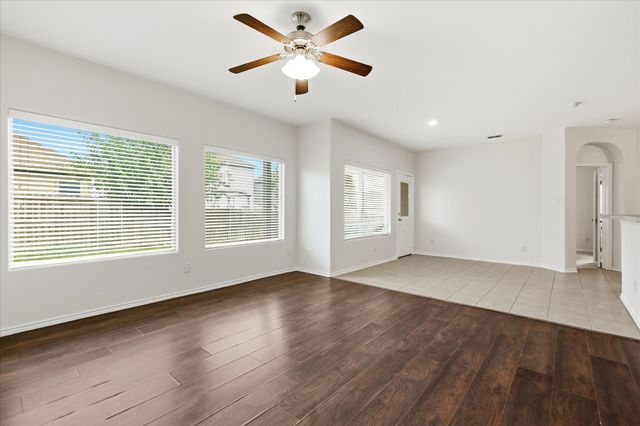 720 Rio Bravo Drive, Fort Worth, TX 76052