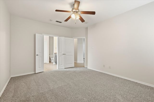 720 Rio Bravo Drive, Fort Worth, TX 76052