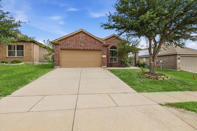 720 Rio Bravo Drive, Fort Worth, TX 76052