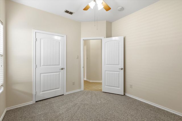 720 Rio Bravo Drive, Fort Worth, TX 76052