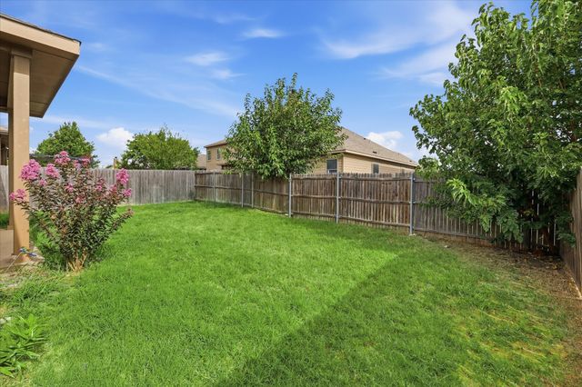 720 Rio Bravo Drive, Fort Worth, TX 76052