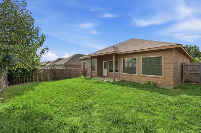 720 Rio Bravo Drive, Fort Worth, TX 76052