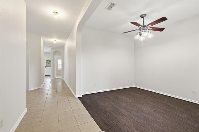 720 Rio Bravo Drive, Fort Worth, TX 76052
