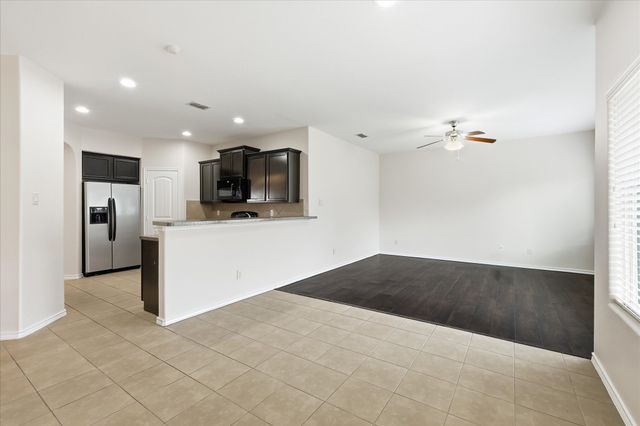 720 Rio Bravo Drive, Fort Worth, TX 76052