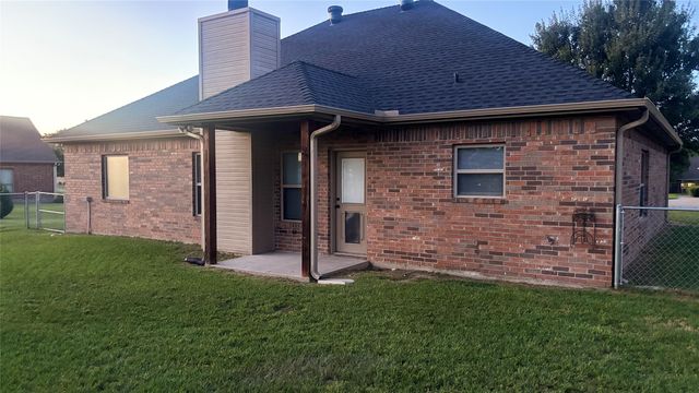 6 Starview Drive, Star Harbor, TX 75148