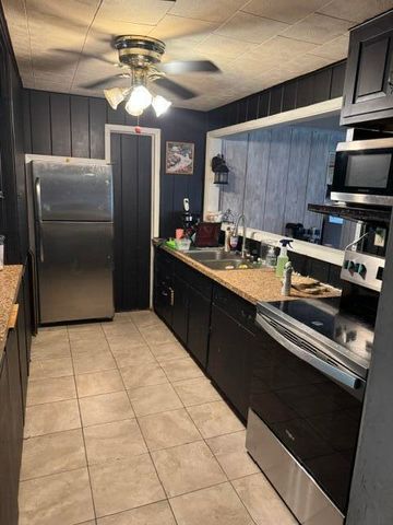 6860 Ramsey Road, Hebron, IN 46341