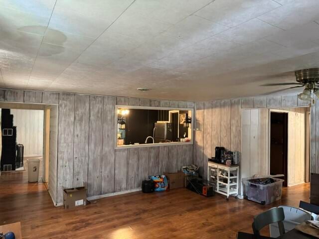 6860 Ramsey Road, Hebron, IN 46341
