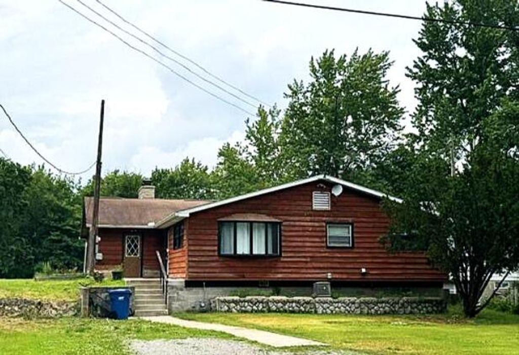 6860 Ramsey Road, Hebron, IN 46341