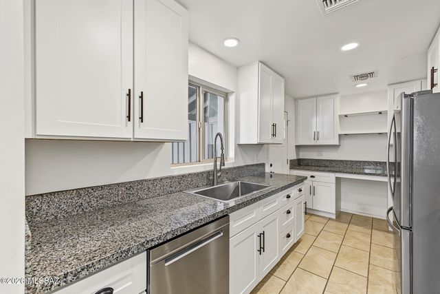 6141 E 25th Street, Tucson, AZ 85711