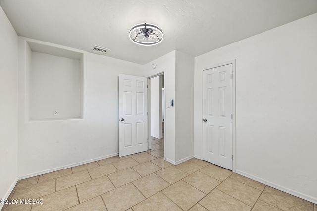 6141 E 25th Street, Tucson, AZ 85711