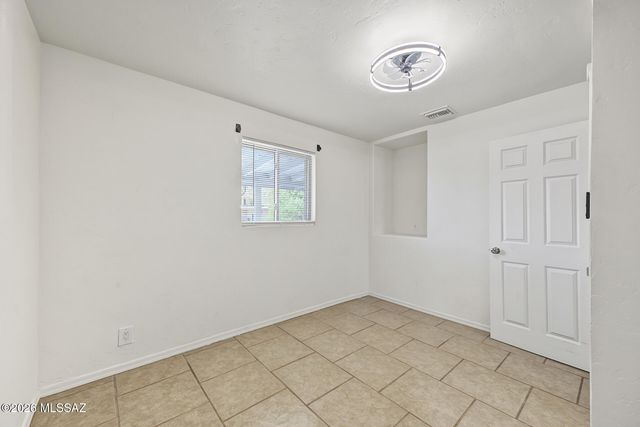 6141 E 25th Street, Tucson, AZ 85711