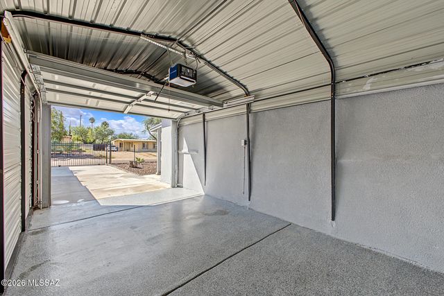 6141 E 25th Street, Tucson, AZ 85711
