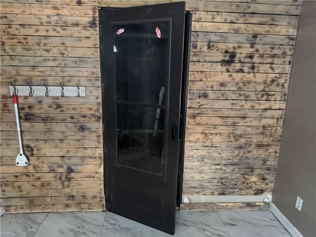 240 Huntstree PL, Newport News, VA 23602