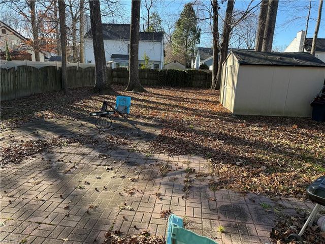 240 Huntstree PL, Newport News, VA 23602