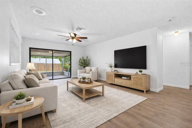 8522 CALADESI ISLAND DRIVE, Temple Terrace, FL 33637