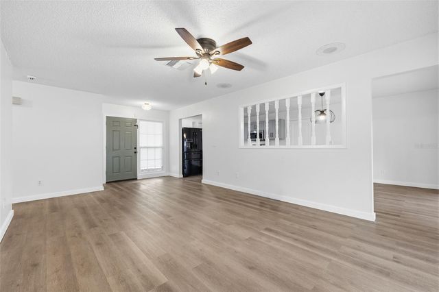 8522 CALADESI ISLAND DRIVE, Temple Terrace, FL 33637