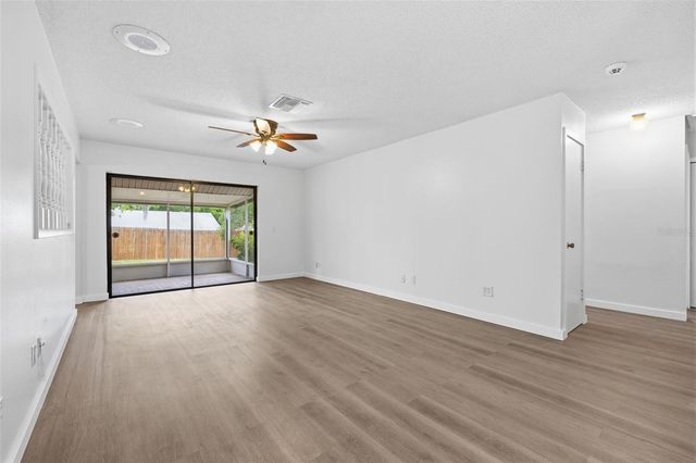 8522 CALADESI ISLAND DRIVE, Temple Terrace, FL 33637